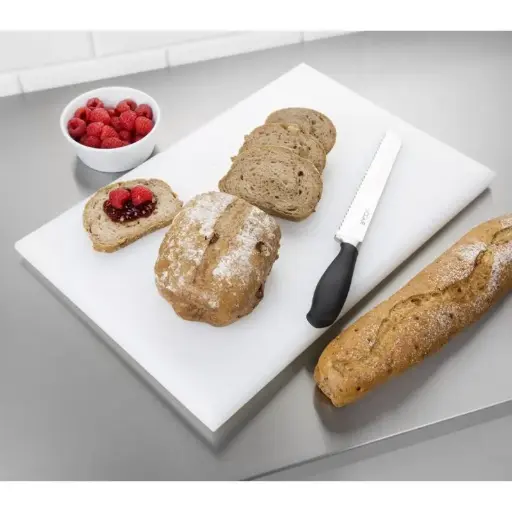 [J038] Planche à découper 450x300x25mm Hygiplas blanche
